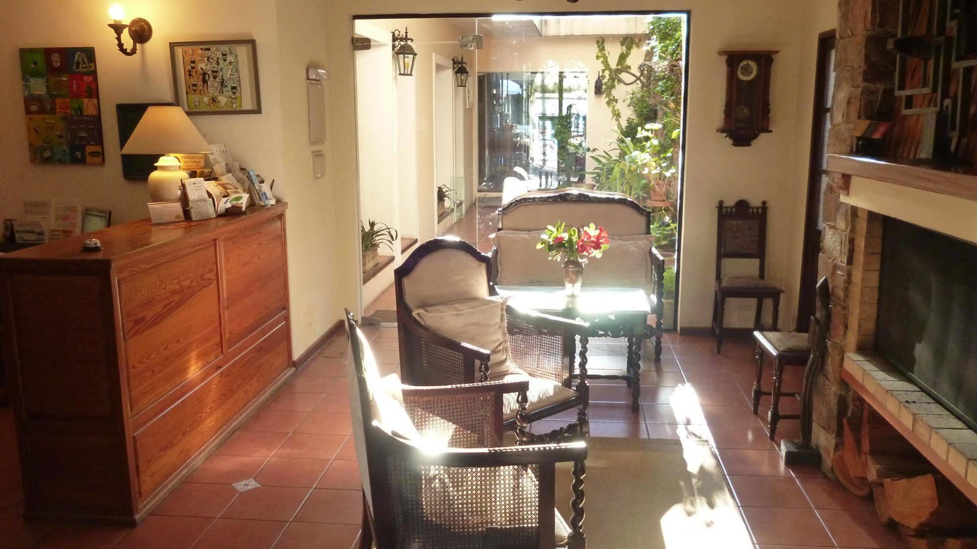 Posada Manuel Lobo Colonia del Sacramento Exterior photo